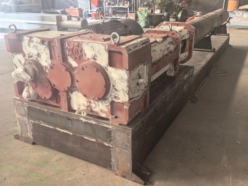 उत्पादन में प्लास्टिक फिल्म की बर्बादी के पुनर्चक्रण के लिए उच्च दक्षता वाला समानांतर ट्विन-स्क्रू एक्सट्रूडर