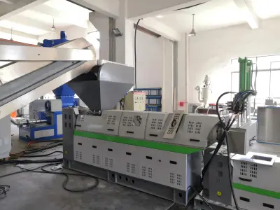 Mother extruder of plastic pelletizing machine for film recycling