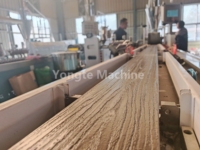 प्लास्टिक और अपशिष्ट कपड़ा कम्पोजिट मशीन