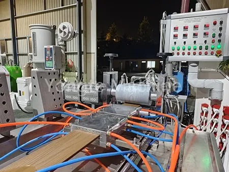 डब्ल्यूपीसी बाड़ बनाने की मशीन